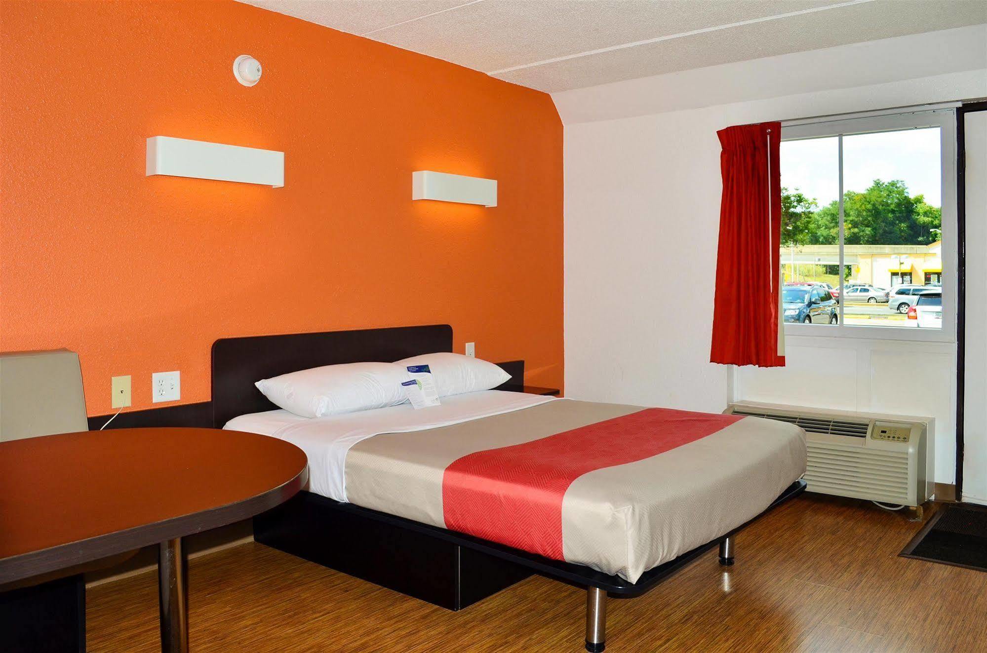 Motel 6 Boston South - בריינטרי מראה חיצוני תמונה