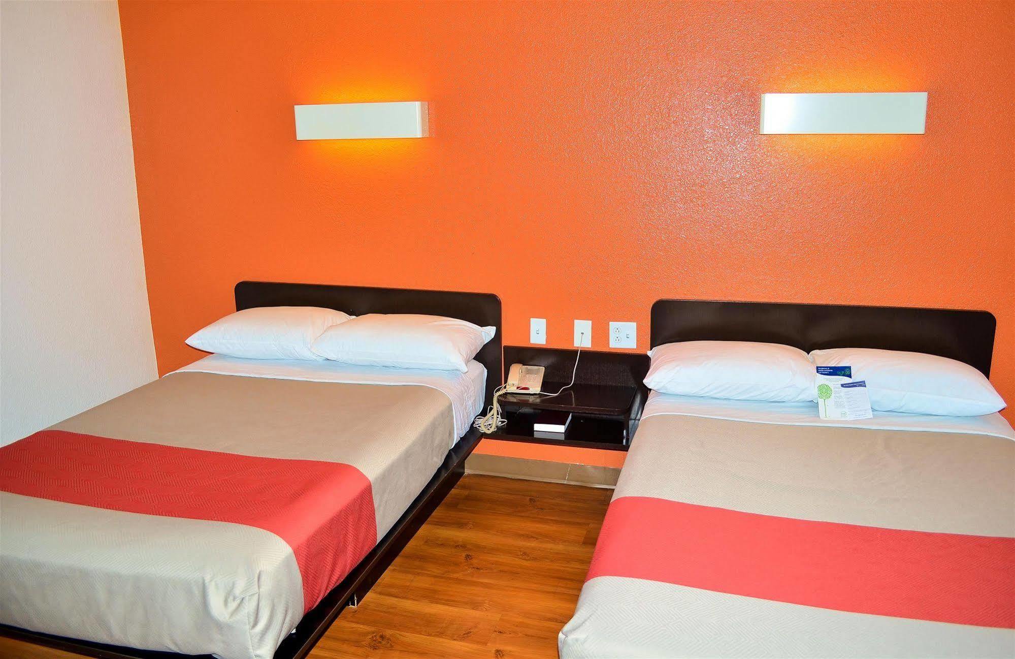 Motel 6 Boston South - בריינטרי מראה חיצוני תמונה